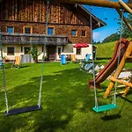 Schirla Stub'm